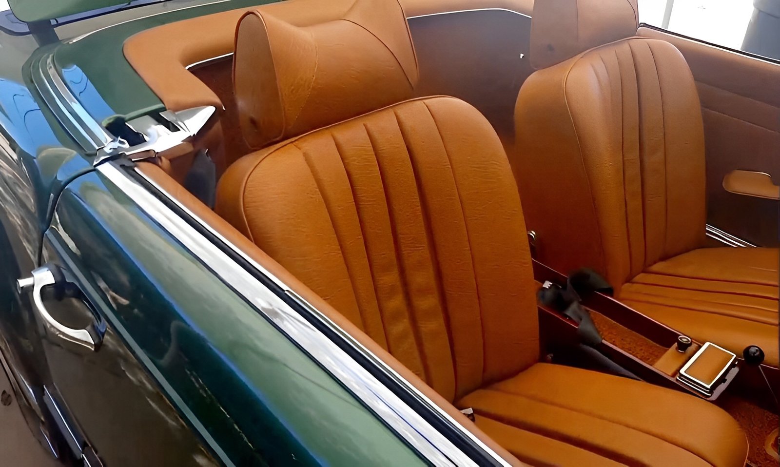 oldtimer.asia - 1970 Mercedes 280SL Pagoda